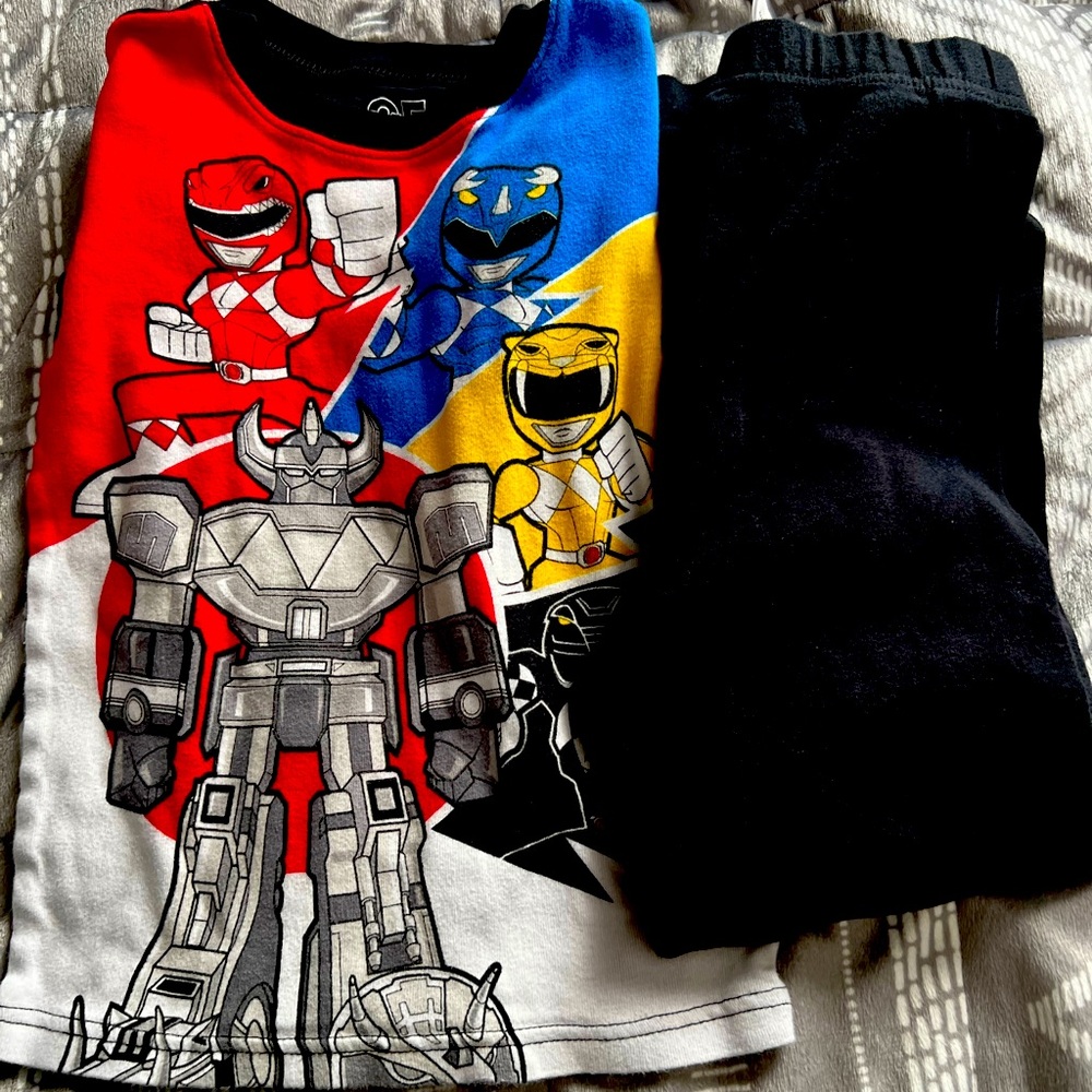 Kohl’s Boy’s Power Ranger PJs, size 8
